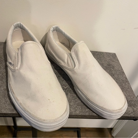 Vans White Slip-On Canvas Shoes size 10 - Picture 1 of 6